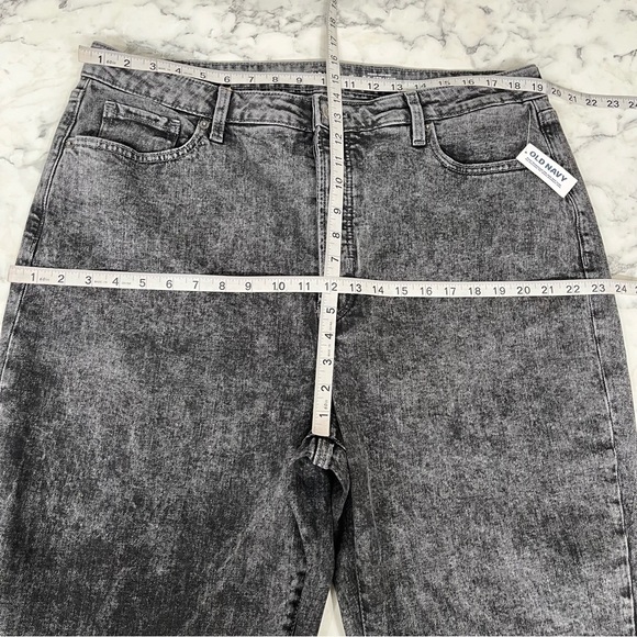 Old Navy Higher High-Rise O.G. Straight Leg Black-Wash Jeans Size 18 - Picture 6 of 10